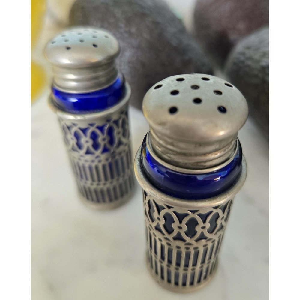 Vintage Salt & Pepper Art Deco Cobalt Blue Glass With A Silver Lattice Design - Picture 4 of 6